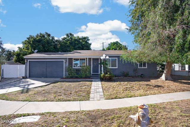 8330 Stansbury Avenue, Panorama City, CA 91402