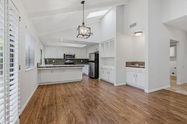 1175 Rose Tree Way, Sacramento, CA 95831