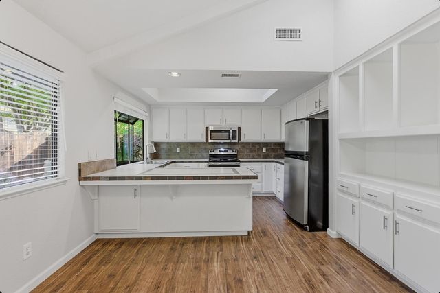 1175 Rose Tree Way, Sacramento, CA 95831