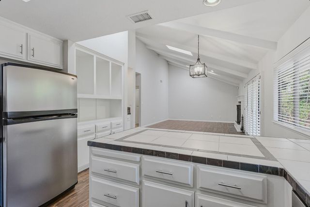 1175 Rose Tree Way, Sacramento, CA 95831