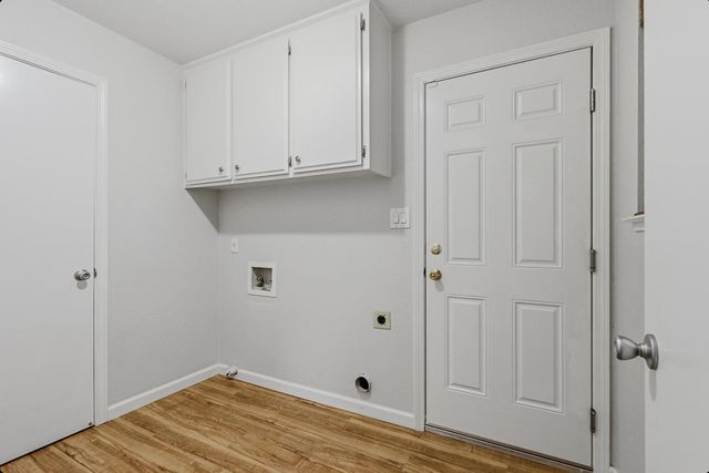 1175 Rose Tree Way, Sacramento, CA 95831