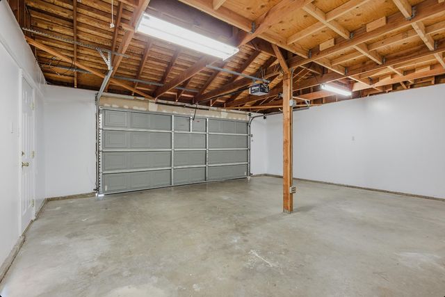 1175 Rose Tree Way, Sacramento, CA 95831