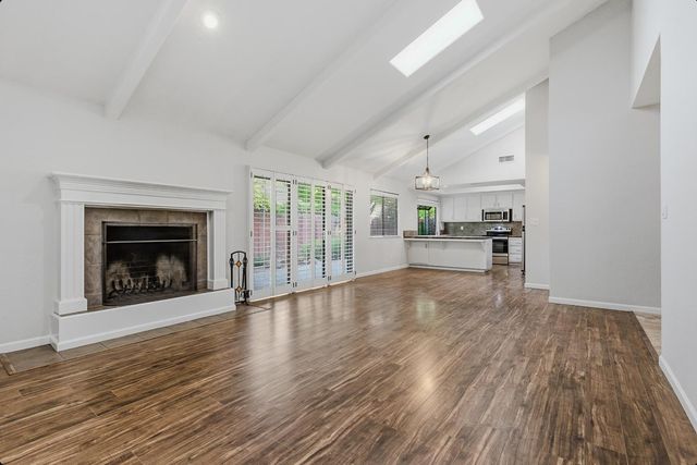 1175 Rose Tree Way, Sacramento, CA 95831