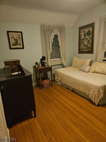 305 E 40Th St, Paterson City, NJ 07504