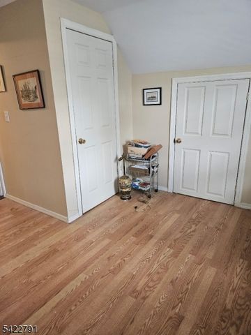 305 E 40Th St, Paterson City, NJ 07504