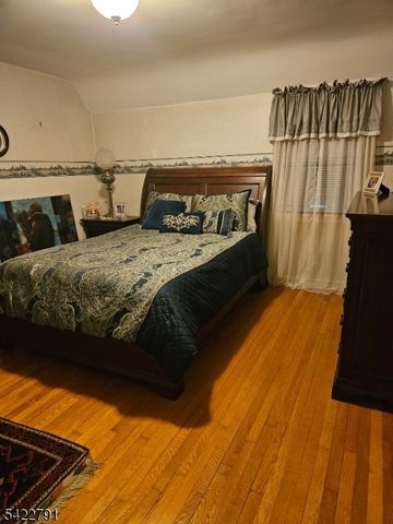 305 E 40Th St, Paterson City, NJ 07504