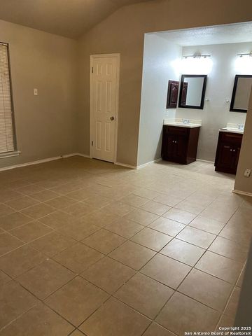 6435 VILLAGE PARK, San Antonio, TX 78250