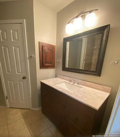 6435 VILLAGE PARK, San Antonio, TX 78250