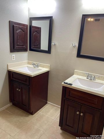 6435 VILLAGE PARK, San Antonio, TX 78250