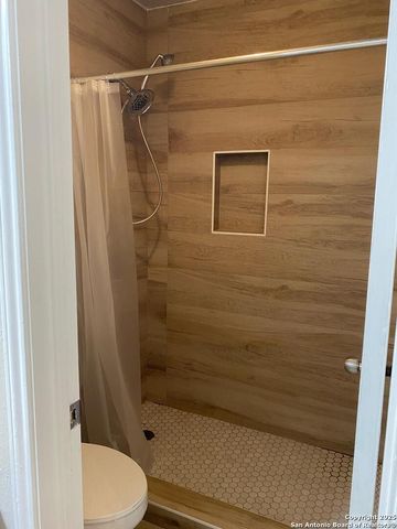 6435 VILLAGE PARK, San Antonio, TX 78250