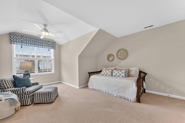 121 TRADITIONS WAY, Lawrenceville, NJ 08648