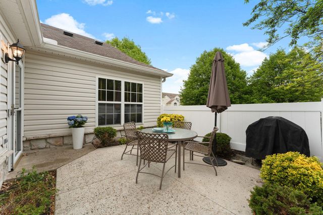 121 TRADITIONS WAY, Lawrenceville, NJ 08648