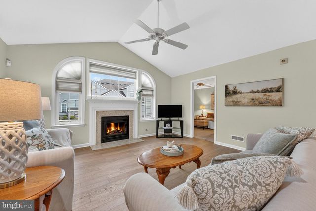 121 TRADITIONS WAY, Lawrenceville, NJ 08648
