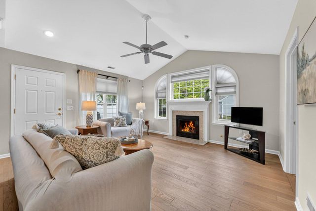 121 TRADITIONS WAY, Lawrenceville, NJ 08648
