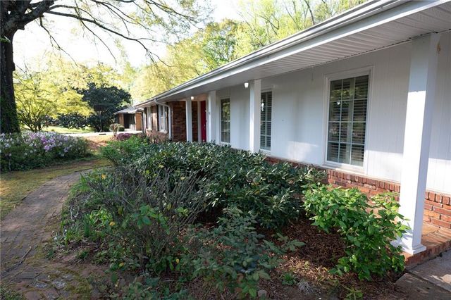 763 Kiowa Drive NE, Marietta, GA 30060