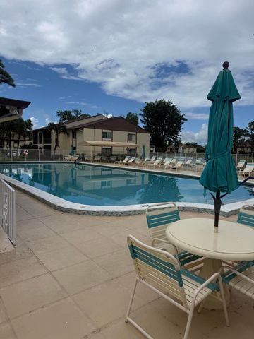 302 Knotty Pine Circle A-1, Greenacres, FL 33463