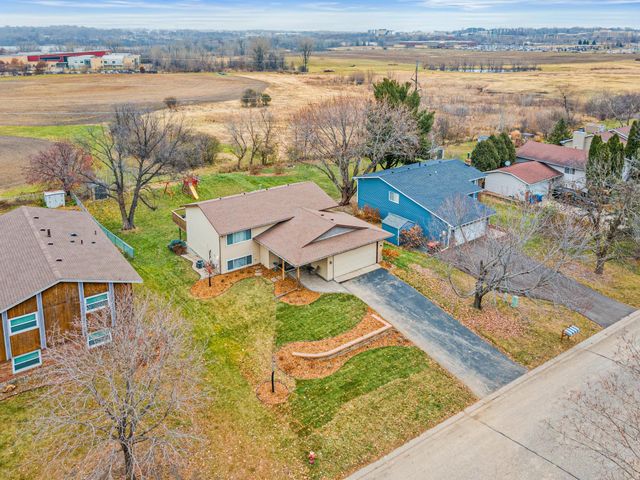 6596 Sandlewood Road, Woodbury, MN 55125