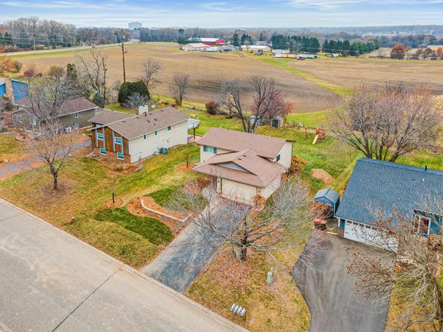 6596 Sandlewood Road, Woodbury, MN 55125