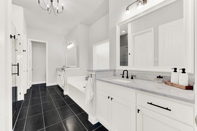 136 Ocotillo Drive, Waxahachie, TX 75165