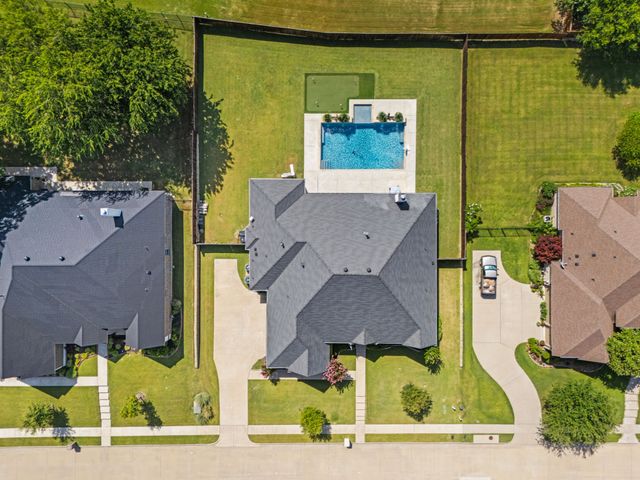 136 Ocotillo Drive, Waxahachie, TX 75165