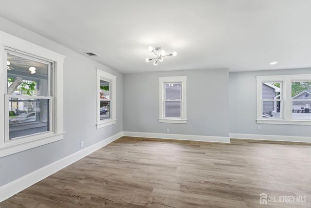 11 Jean Court, Woodbridge Proper, NJ 07095