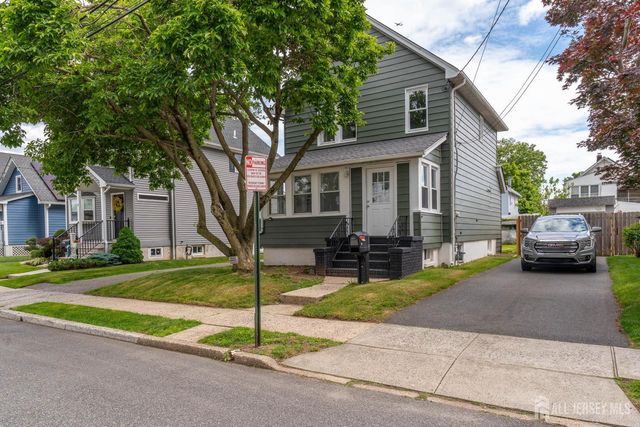 11 Jean Court, Woodbridge Proper, NJ 07095
