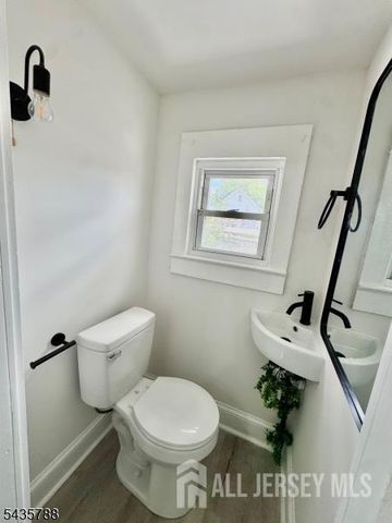 11 Jean Court, Woodbridge Proper, NJ 07095