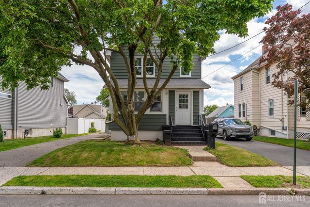 11 Jean Court, Woodbridge Proper, NJ 07095
