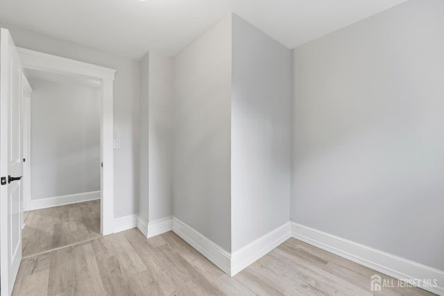 11 Jean Court, Woodbridge Proper, NJ 07095