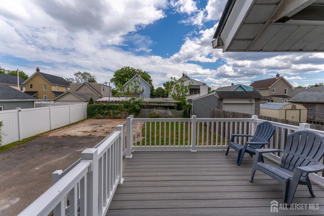11 Jean Court, Woodbridge Proper, NJ 07095