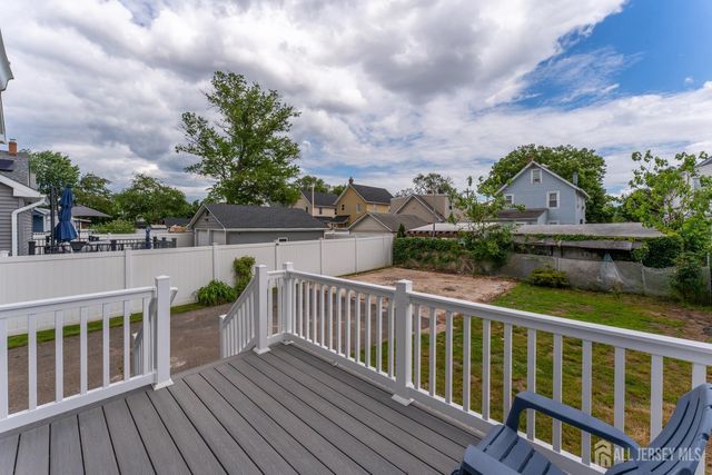 11 Jean Court, Woodbridge Proper, NJ 07095