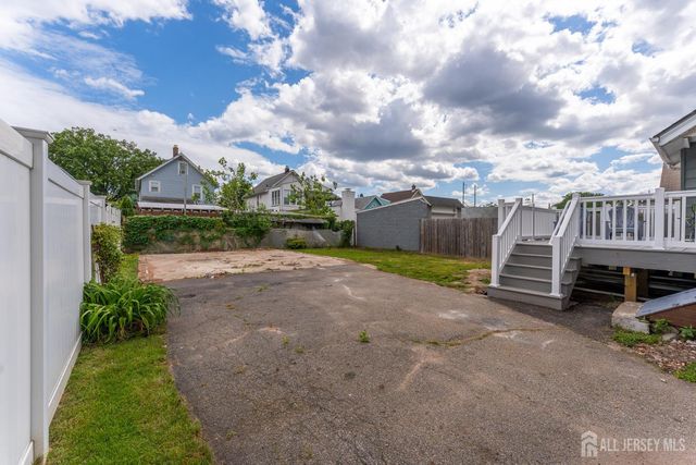 11 Jean Court, Woodbridge Proper, NJ 07095
