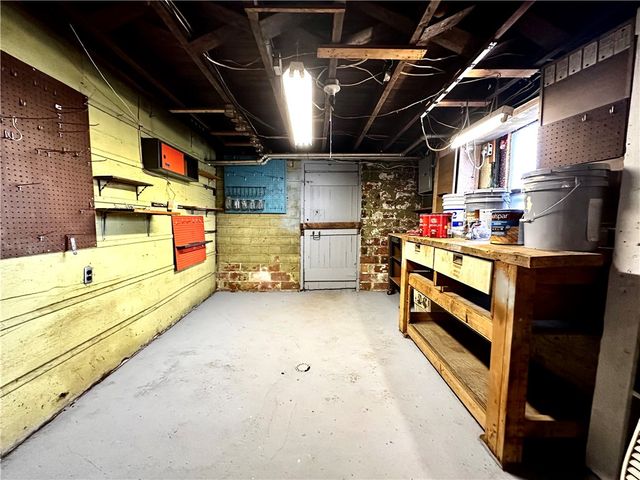 158 Clarendon Ave, South Union Twp, PA 15401