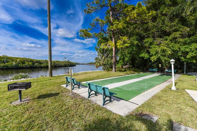 2512 SE Anchorange A-1, Port St Lucie, FL 34952