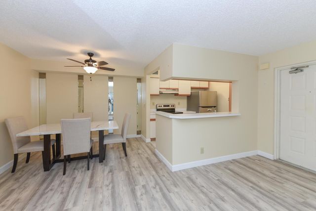2512 SE Anchorange A-1, Port St Lucie, FL 34952