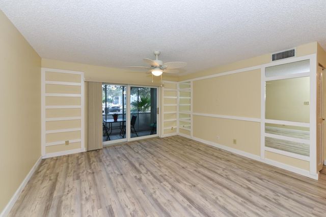 2512 SE Anchorange A-1, Port St Lucie, FL 34952