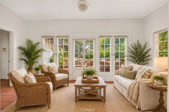 698 Arden, Pasadena, CA 91106