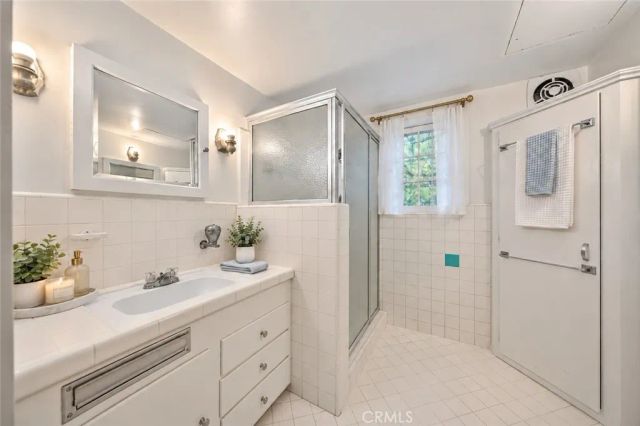 698 Arden, Pasadena, CA 91106