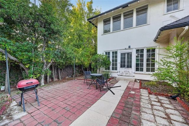 698 Arden, Pasadena, CA 91106