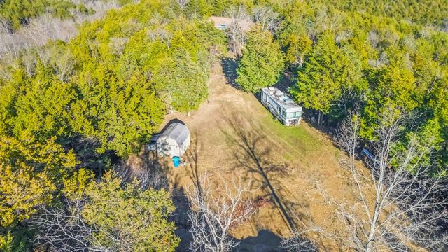 704 Cardwell Road, Harrodsburg, KY 40330