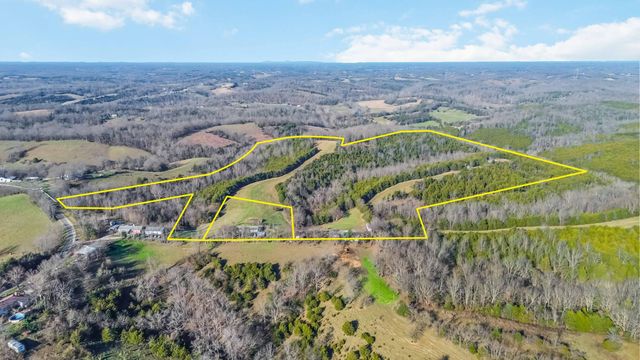 704 Cardwell Road, Harrodsburg, KY 40330