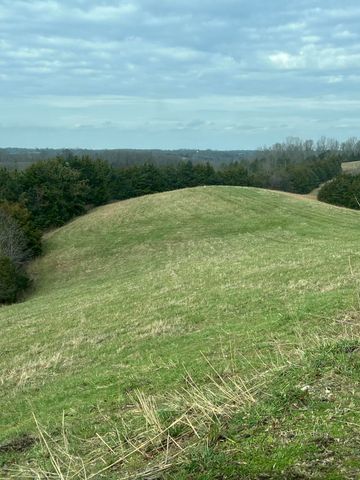 704 Cardwell Road, Harrodsburg, KY 40330