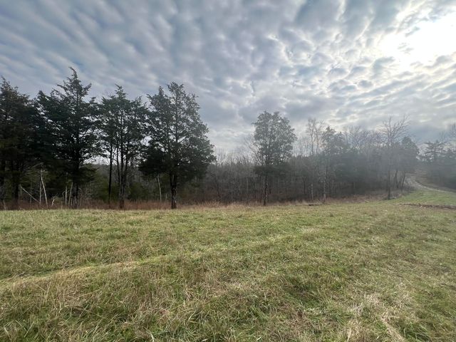 704 Cardwell Road, Harrodsburg, KY 40330