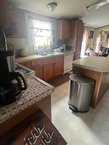 704 Cardwell Road, Harrodsburg, KY 40330
