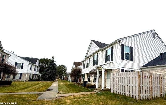 35532 Stillmeadow Lane, Clinton Twp, MI 48035