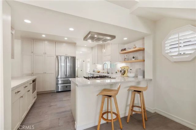 5537 E Seaside Walk, Long Beach, CA 90803