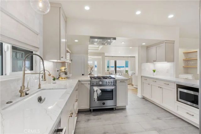 5537 E Seaside Walk, Long Beach, CA 90803