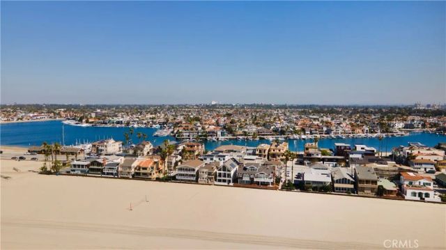 5537 E Seaside Walk, Long Beach, CA 90803