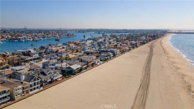 5537 E Seaside Walk, Long Beach, CA 90803