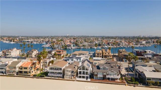 5537 E Seaside Walk, Long Beach, CA 90803
